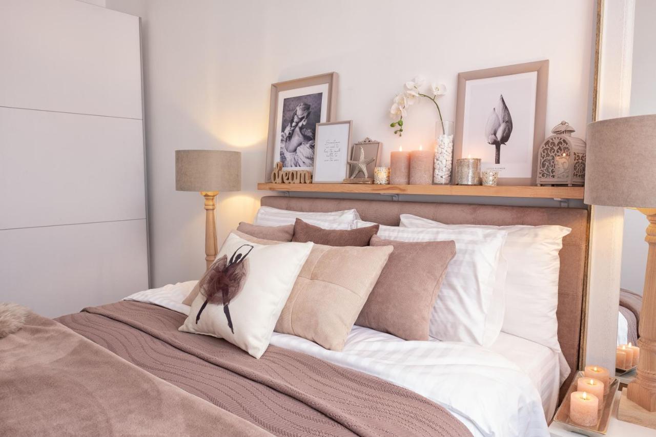 Scandinavian Style Of Lux Apartments In 리비프 외부 사진